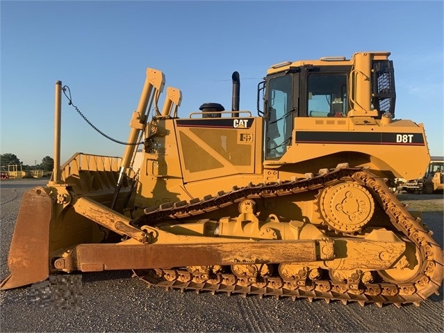 Dozers/tracks Caterpillar D8T