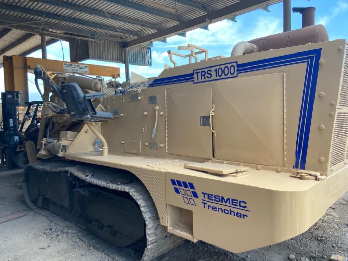 Trencher Tesmec TRS1000