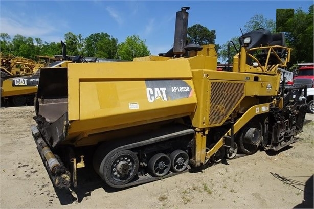 Pavers Caterpillar AP-1055D