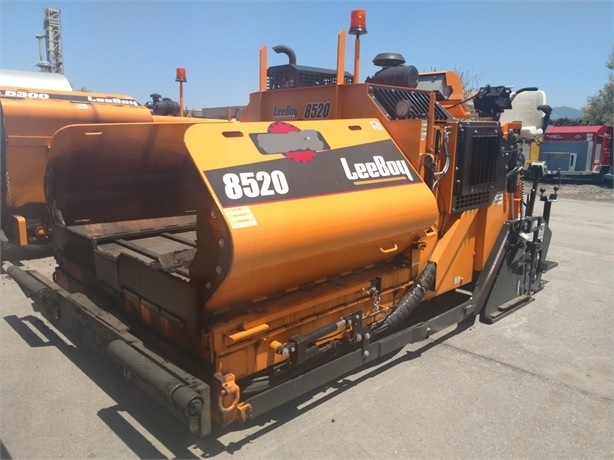 Pavimentadoras Leeboy 8520