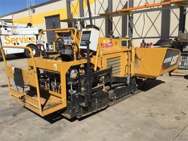 Pavers Caterpillar AP-255E