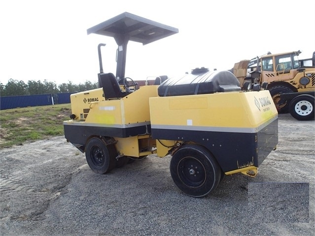 Compactadora Con Llantas Bomag BW11RH en optimas condiciones Ref.: 1602099729355117 No. 3