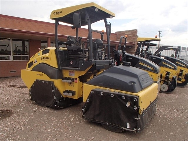 Compactadora Con Llantas Bomag BW11RH