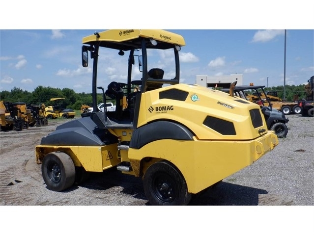 Compactadora Con Llantas Bomag BW11RH importada a bajo costo Ref.: 1602106713756470 No. 2