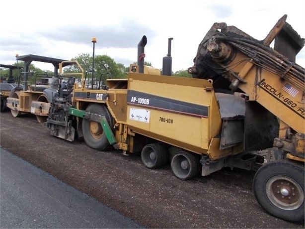 Pavimentadoras Caterpillar AP-1000B