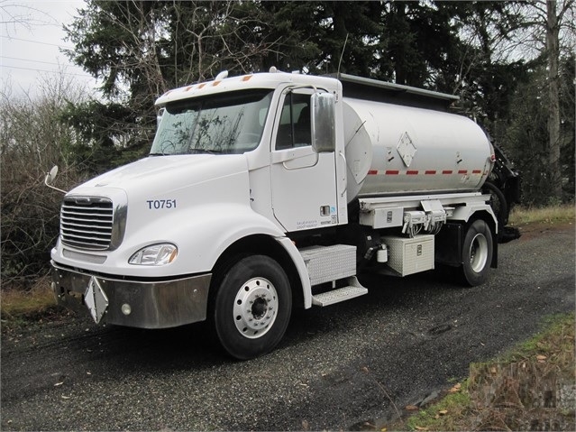 Asphalt Distributor Truck Freightliner COLUMBIA 112