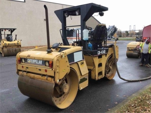 Compactadora Vibratoria Caterpillar CB-434D seminueva en perfecto Ref.: 1604959057710909 No. 3