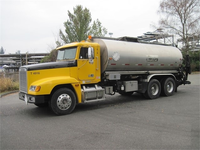 Asphalt Distributor Truck Freightliner FLD120