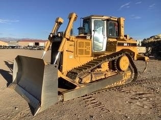 Dozers/tracks Caterpillar D6R