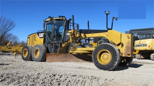 Motoconformadoras Caterpillar 140M de medio uso en venta Ref.: 1607645056275111 No. 2