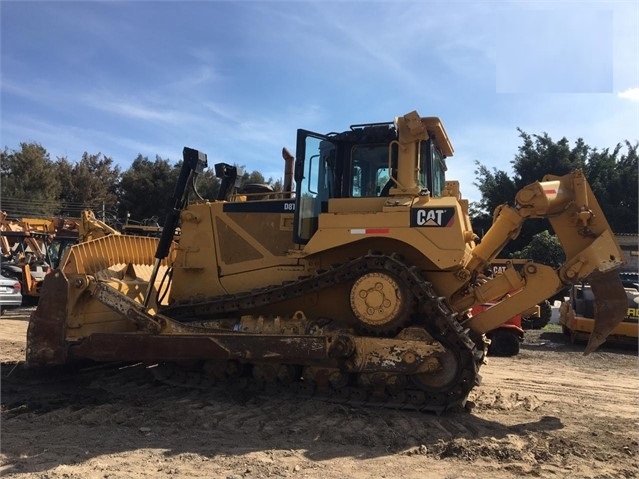 Dozers/tracks Caterpillar D8T