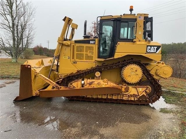 Dozers/tracks Caterpillar D6T