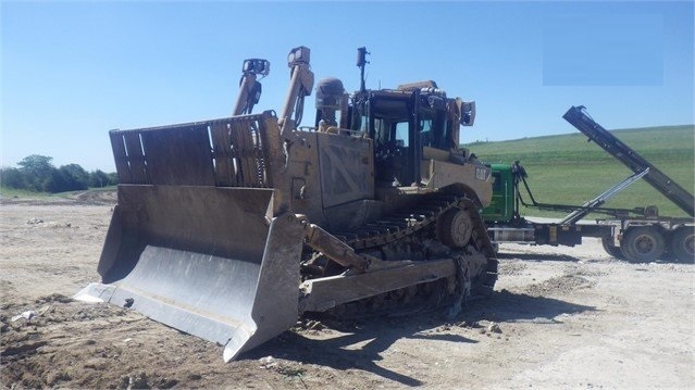 Dozers/tracks Caterpillar D8T