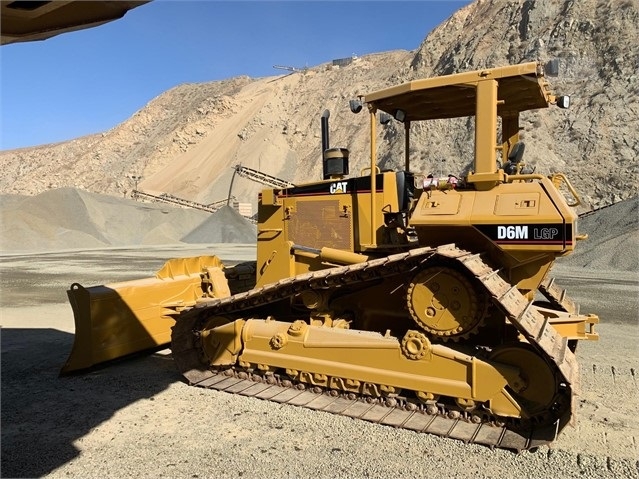 Dozers/tracks Caterpillar D6M