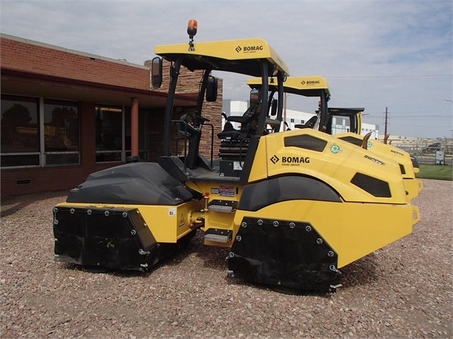 Compactadora Con Llantas Bomag BW11RH