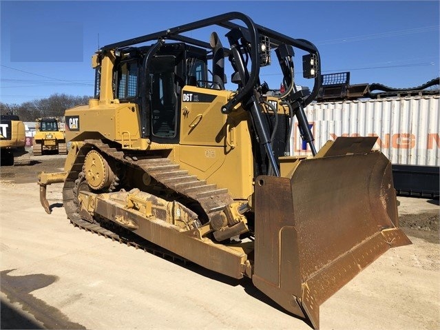 Dozers/tracks Caterpillar D6T