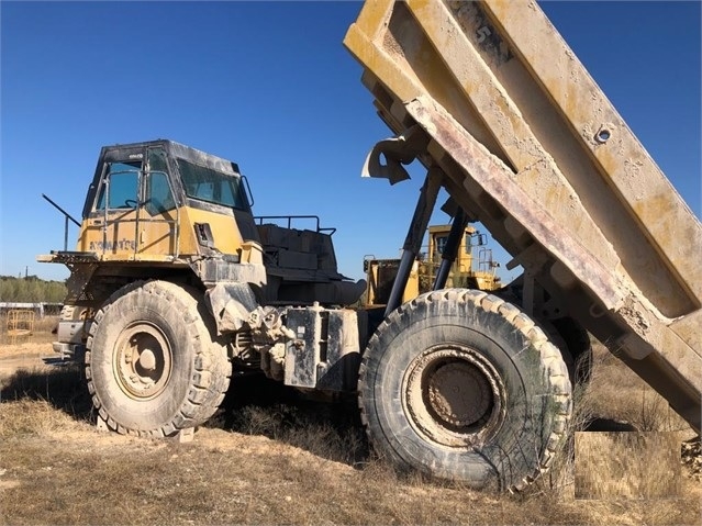 Off Road Truck Komatsu HD605