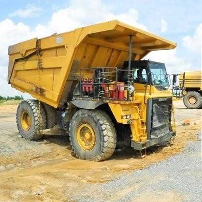 Off Road Truck Komatsu HD465