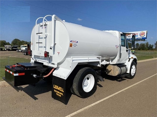 Truck With Tank Container International 4300