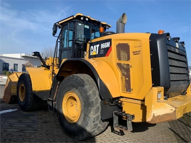 Cargadoras Sobre Ruedas Caterpillar 966M de medio uso en venta Ref.: 1615590050296381 No. 2