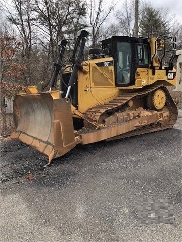 Dozers/tracks Caterpillar D6T