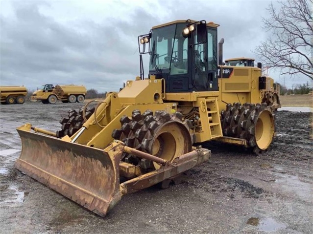 Compactadoras Suelos Y Rellenos Caterpillar 815F en buenas condic Ref.: 1617146291879205 No. 2