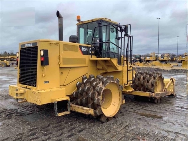 Compactadoras Suelos Y Rellenos Caterpillar 815F en buenas condic Ref.: 1617146291879205 No. 3