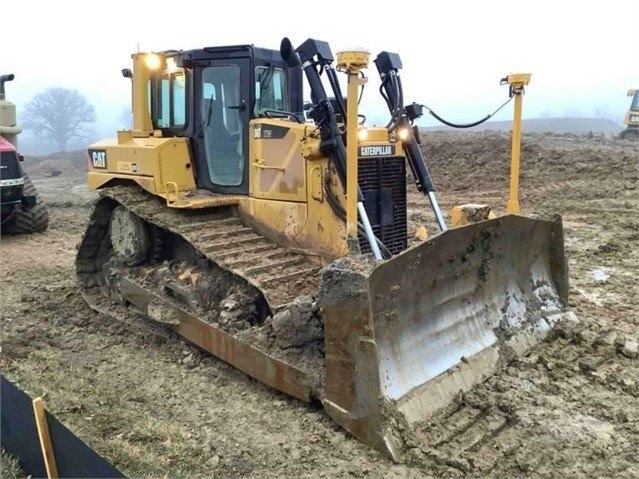 Dozers/tracks Caterpillar D6T