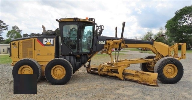 Motoconformadoras Caterpillar 140M seminueva en venta Ref.: 1618257825899655 No. 2