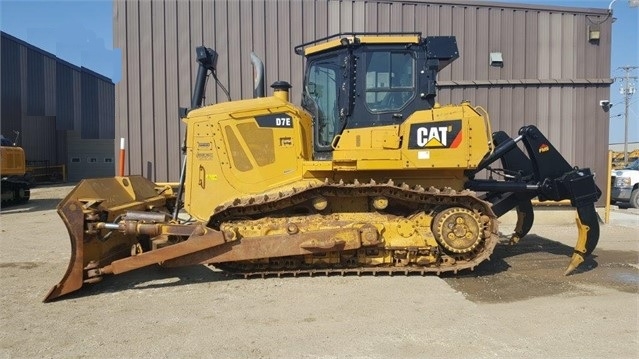 Dozers/tracks Caterpillar D7E