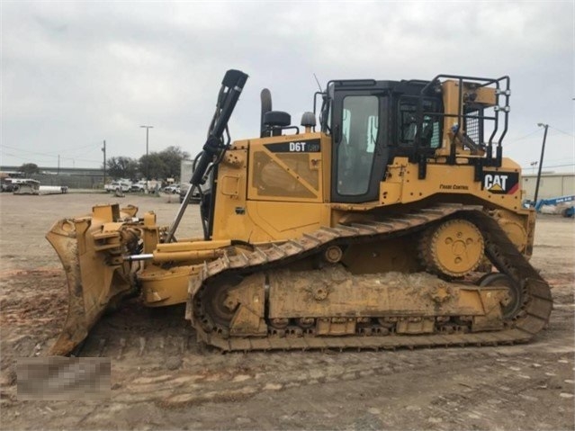 Dozers/tracks Caterpillar D6T