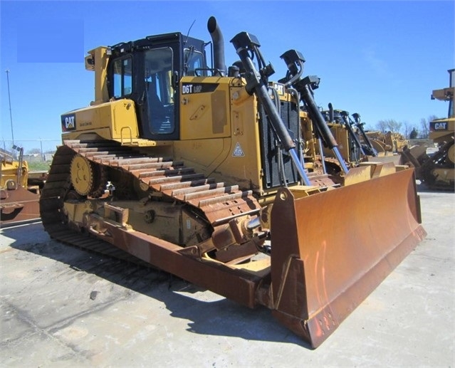 Tractores Sobre Orugas Caterpillar D6T usada a buen precio Ref.: 1618602901387230 No. 2