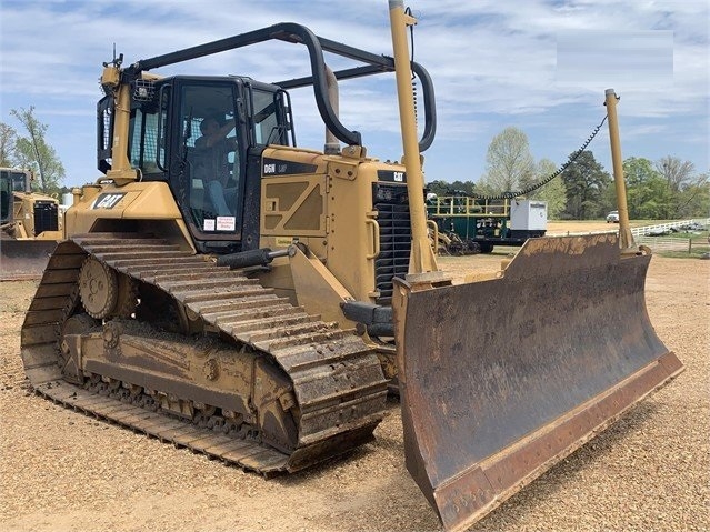 Dozers/tracks Caterpillar D6N