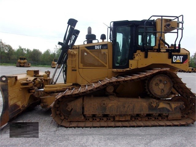 Tractores Sobre Orugas Caterpillar D6T de medio uso en venta Ref.: 1618874622340784 No. 2