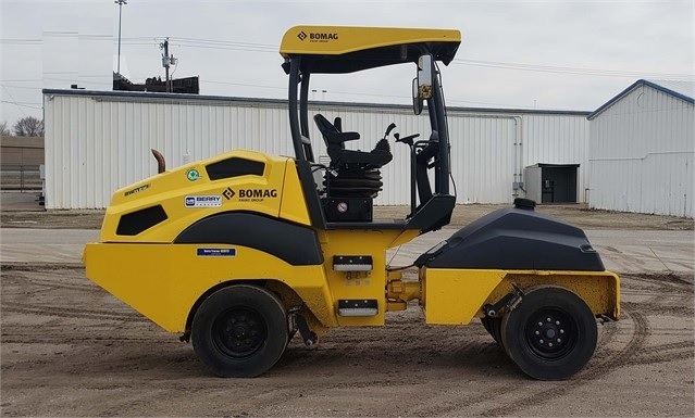 Compactors Tires Asphalt Bomag BW11RH