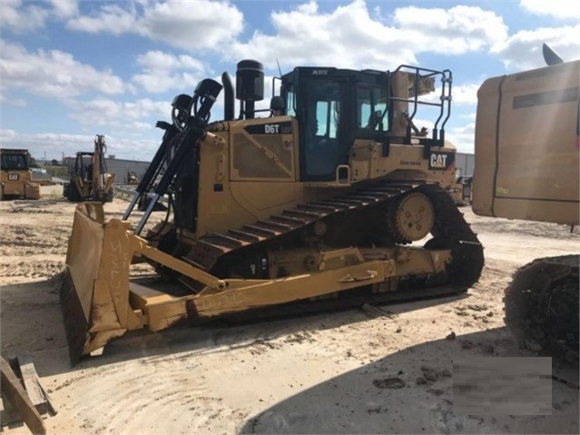 Dozers/tracks Caterpillar D6T