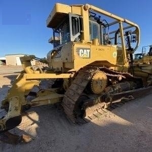 Dozers/tracks Caterpillar D6T