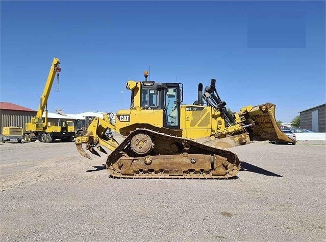 Dozers/tracks Caterpillar D6T