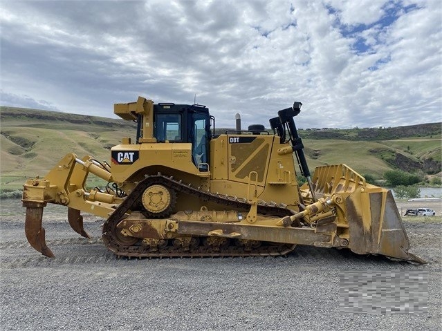 Dozers/tracks Caterpillar D8T