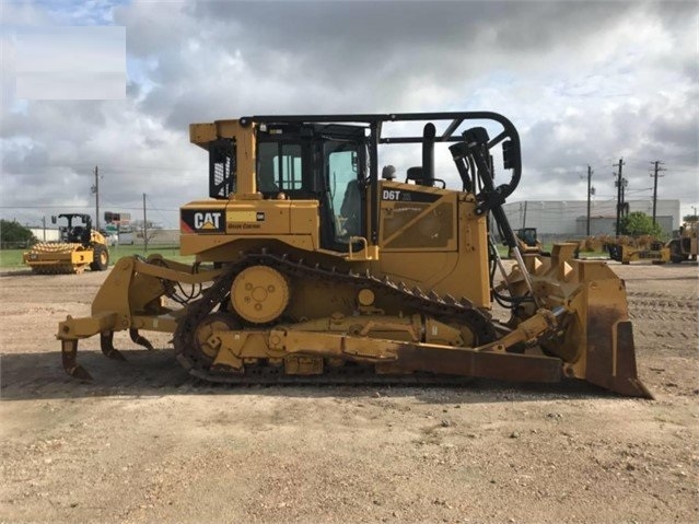 Tractores Sobre Orugas Caterpillar D6T