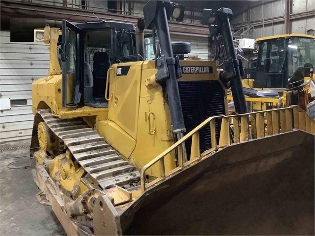 Dozers/tracks Caterpillar D8T