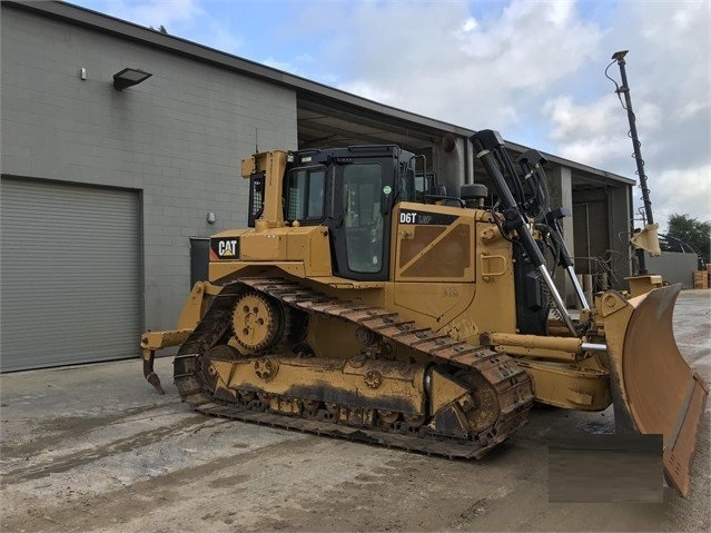 Dozers/tracks Caterpillar D6T