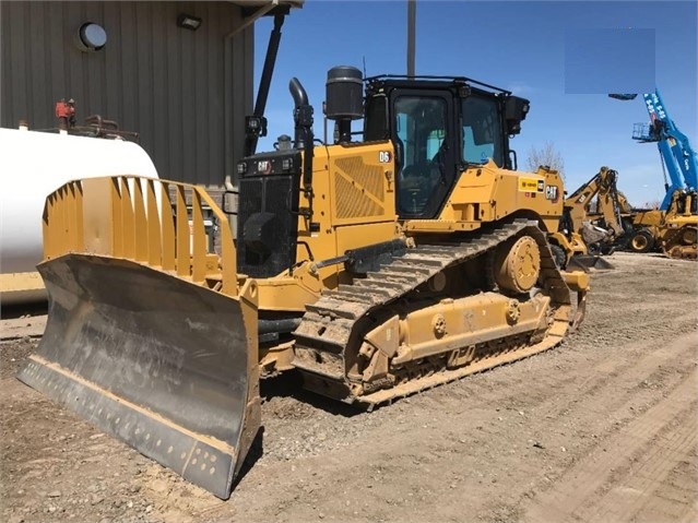 Dozers/tracks Caterpillar D6T