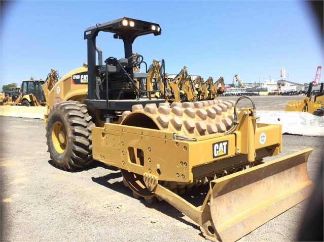 Compactadora Vibratoria Caterpillar CP56 de bajo costo Ref.: 1623369488717542 No. 2