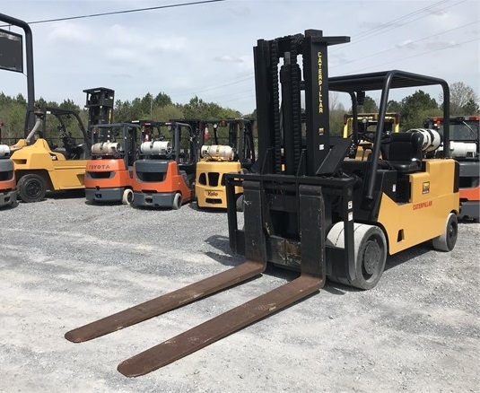 Montacargas Caterpillar T300 seminueva en perfecto estado Ref.: 1623428083256829 No. 2