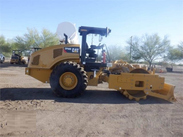 Compactadoras Suelos Y Rellenos Caterpillar CP56 de bajo costo Ref.: 1623962361977549 No. 3