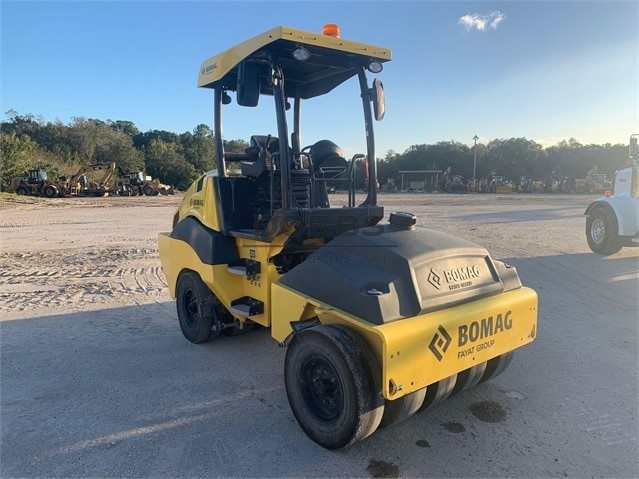 Compactadora Con Llantas Bomag BW11