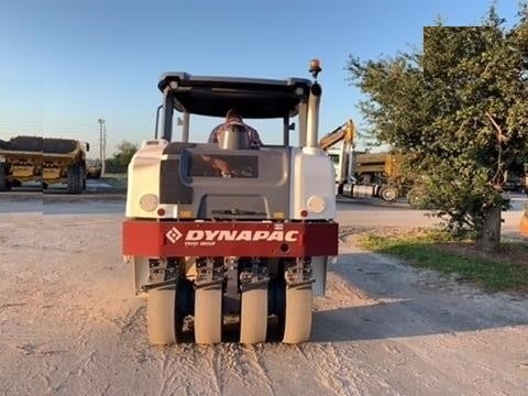 Compactadora Con Llantas Dynapac CP1200