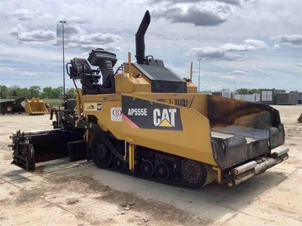 Pavimentadoras Caterpillar AP-555E usada en buen estado Ref.: 1628184616665841 No. 2