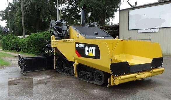 Pavers Caterpillar AP-1055F